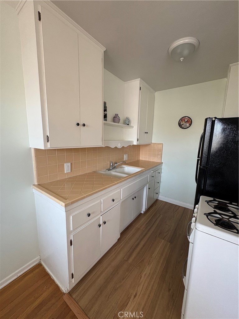 1015 E Ocean Boulevard 12