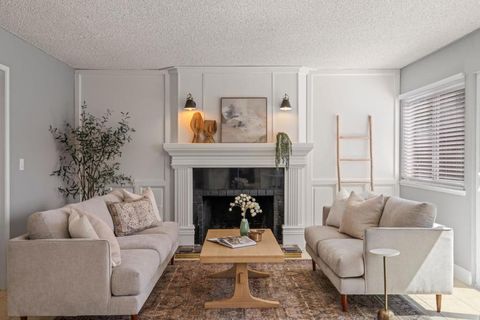 Photo of 8929 Red Leaf Way, Sacramento, CA 95826 (MLS # ML82042177)