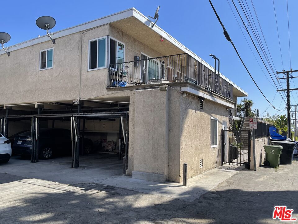 1419 Stanford Street