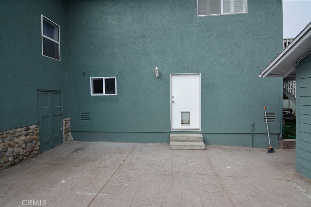2226 Etiwanda Street 2