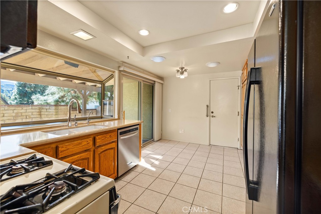 Friendly Valley (FRV) - Residential