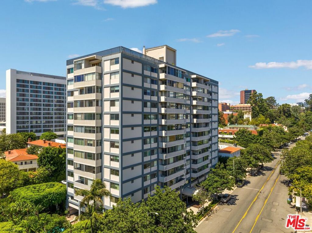 Photo of 969 Hilgard Avenue #603, Los Angeles, CA 90024 (MLS # 26637567)