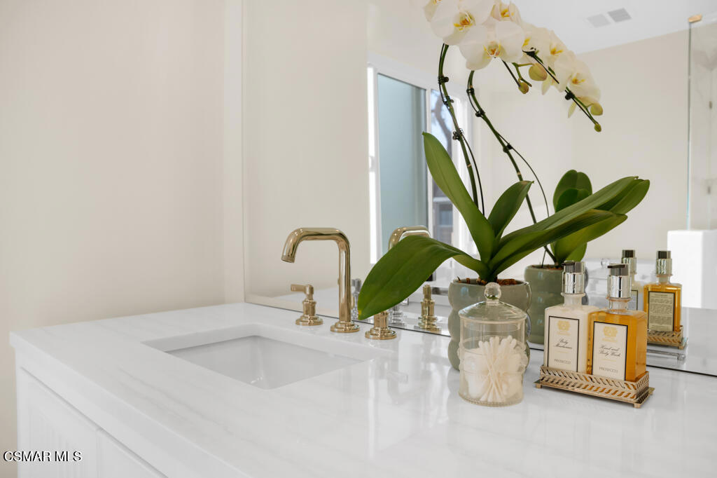 Westlake Bay-728 - 728 - Residential Lease