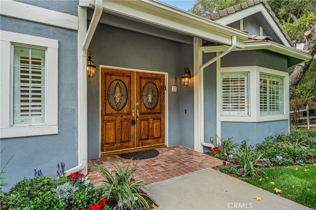 17 Hackamore Lane