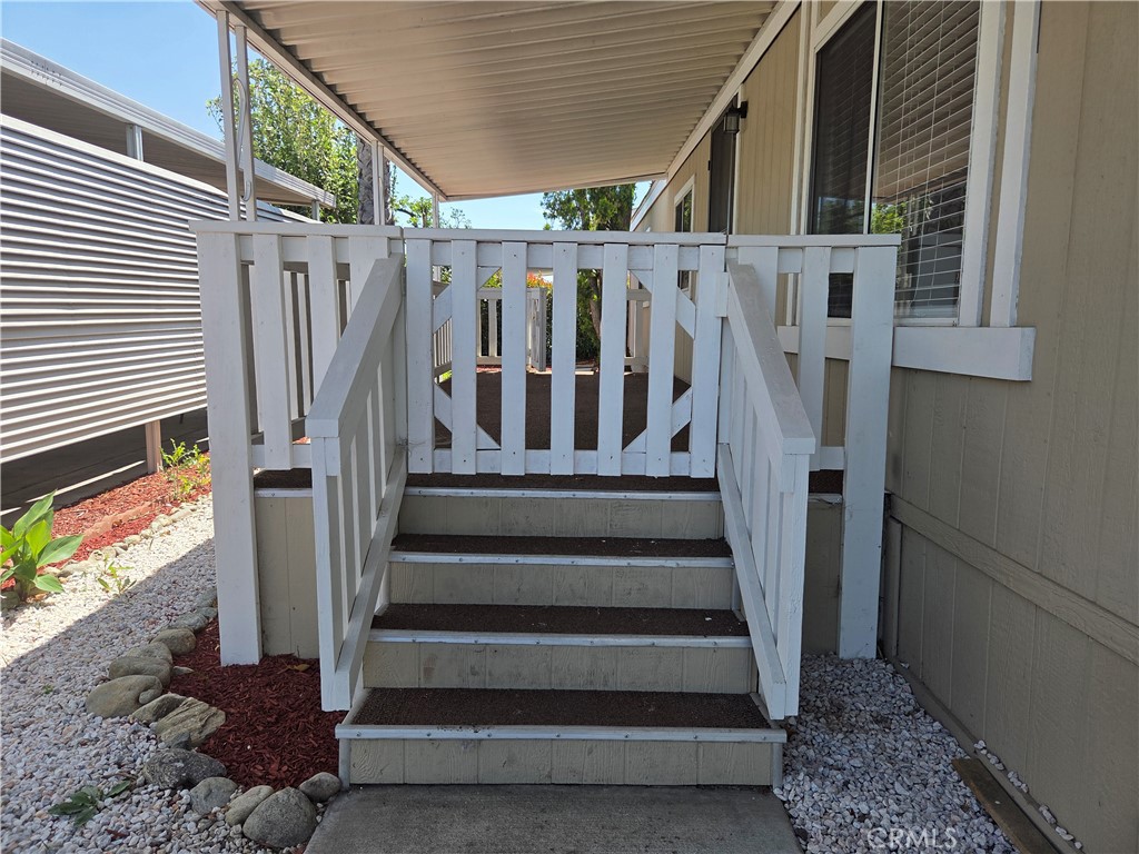 1456 E Philadelphia St Spc 423