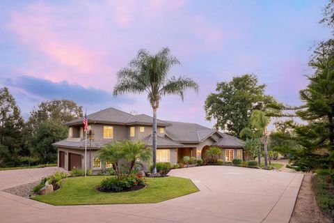 Photo of 15275 Eastvale Rd Rd, Poway, CA 92064 (MLS # 260012770SD)