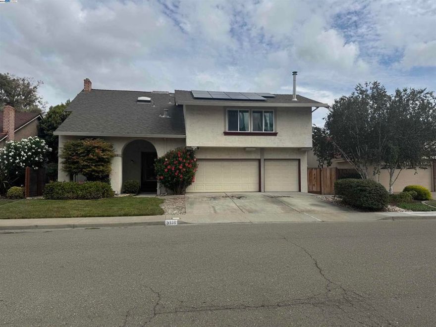Spacious 4-Bedroom, 2.5-Bath Home with Bonus Room & 3-Car Garage!  Welcome to this 2-story home featuring 4 spacious bedrooms and 2.5 baths in well sought out neighborhood.  The upstairs boasts a versatile bonus room—perfect for a movie room, game room, home gym, or additional family space.  Enjoy both formal living and dining rooms as well as a comfortable family room that flows into the kitchen—ideal for entertaining or everyday living. The kitchen offers ample counter space and storage, ready for you to make it your own!  Additional highlights include:  3-car garage with plenty of room for storage or a workshop, generously sized primary suite, functional floor plan with great flow for family and guests.  Private backyard with space to relax or entertain.  Don't miss the opportunity to make this flexible, spacious home yours!