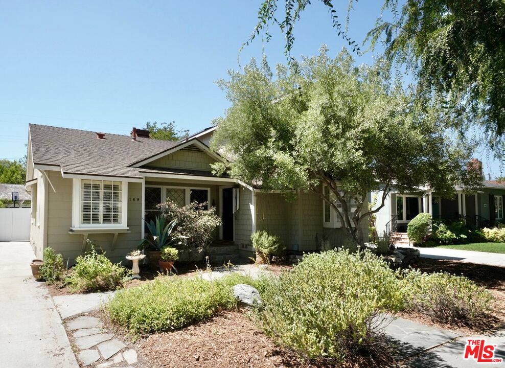 For the first time in 28 years, this enchanting Cape Cod home is available! Just a block away from picturesque Carlson Park and a short stroll to downtown Culver City and the local schools. This delightful residence offers 4 bedrooms, 4 bathrooms, and a spacious private backyard perfect for creating lasting memories and hosting friends and family. As you step inside, you'll be greeted by a formal living room featuring an original brick fireplace, charming beveled windows, and beautiful light oak wood floors throughout. The expansive family room, with its vaulted ceilings, seamlessly connects to a large patio, enhancing the indoor-outdoor living experience. The chef's kitchen boasts top-of-the-line appliances and a cozy seating area, complementing the formal dining room. Upstairs, you'll find two generously sized bedrooms with a shared bathroom, while downstairs, there's another inviting bedroom alongside the primary en suite, which opens to a private backyard oasis. This outdoor haven, complete with a fire pit, built-in barbecue, and spacious patio, is all set for your housewarming celebration! This home is just steps away from vibrant downtown Culver City, offering proximity to the Culver Steps, Erewhon Market, and more. Also steps from Carlson Park, and the award-winning schools (Linwood Howe, Culver City Middle and High School). Enjoy easy access to the Expo Line, Sony Pictures, Amazon, Apple and HBO. A rare opportunity to live in a move-in ready, character-filled home in one of the most desirable neighborhoods in Culver City.