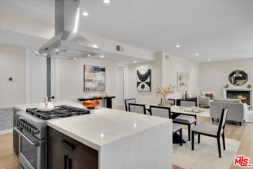 Photo of 1500 Camden Avenue #3E, Los Angeles, CA 90025 (MLS # 25565167)