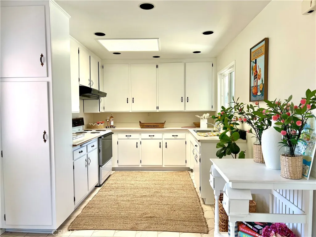 Goleta, California 93117, United States, 3 Bedrooms Bedrooms, ,2 BathroomsBathrooms,Residential,Active,145185