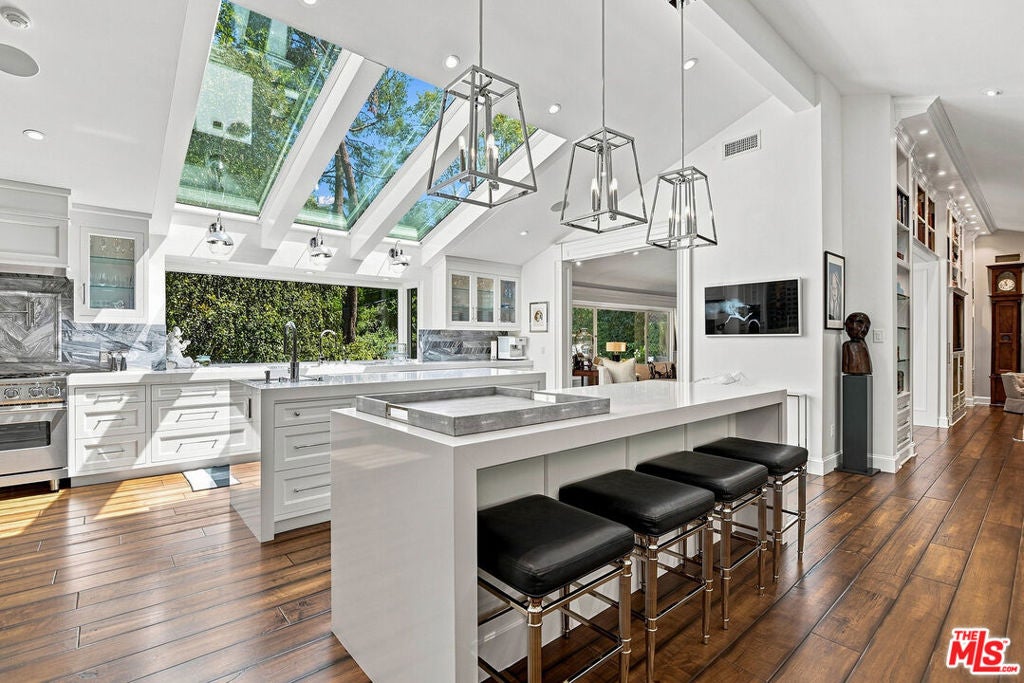 Photo of 3235 Oakdell Lane, Los Angeles, CA 91604 (MLS # 26987025)