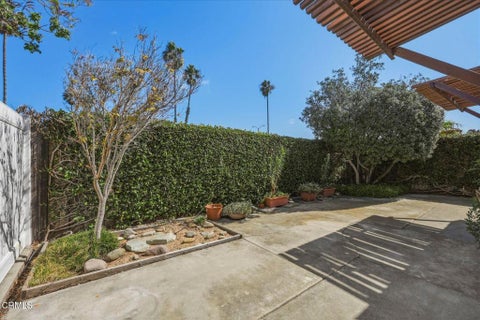 Tiny photo for 2163 Monmouth Drive, Ventura, CA 93001 (MLS # V1-39392)