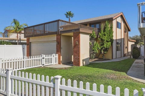 Photo of 2163 Monmouth Drive, Ventura, CA 93001 (MLS # V1-39392)