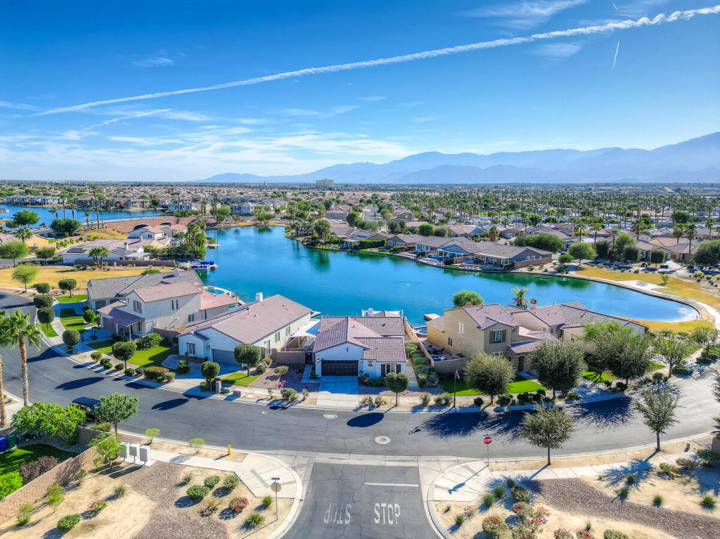 84297 Canzone Drive