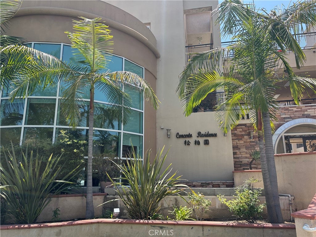 Welcome to this beautifully maintained senior condominium located in a desirable, security-gated community in the heart of downtown Alhambra—just steps from the intersection of North 2nd Street and Main Street. This spacious 3rd-floor corner unit providing a comfortable and vibrant living space ideal for those seeking convenience, peace, and community.
Enjoy all that downtown Alhambra has to offer, including a variety of restaurants, shops, banks, a Sunday farmers market, movie theater, and more—all within walking distance.
Key features include:
No age restriction to purchase; only one resident must be 62+;
Corner unit with only one shared wall for added privacy.
Mountain views and natural sunlight through large windows.
Modern kitchen with granite countertops and maple cabinetry.
Custom window shutters and in-unit laundry.
Primary bedroom with walk-in closet and en-suite bath.
Charming courtyard directly in front of the unit with ample seating.
Community amenities: library, multi-purpose recreation room, and two elevators (one with direct access to subterranean parking).
One designated parking space in the gated underground garage.
This condo is perfect for seniors seeking both independence and access to a connected, walkable community lifestyle.