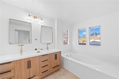 Tiny photo for 35 Via Encanto, Rancho Santa Margarita, CA 92688 (MLS # OC26049999)