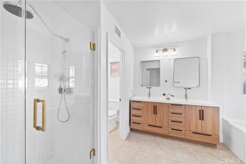 Tiny photo for 35 Via Encanto, Rancho Santa Margarita, CA 92688 (MLS # OC26049999)