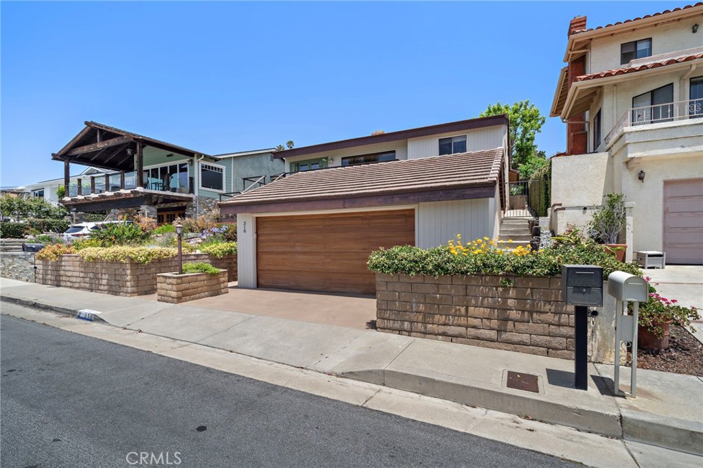 318 Avenida Santa Margarita