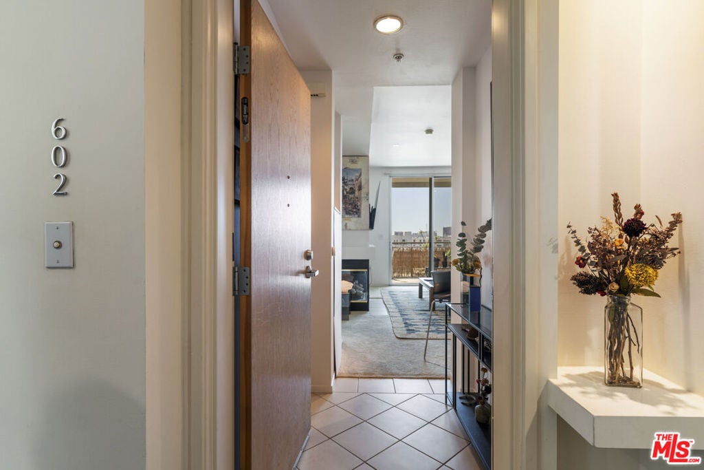 267 S San Pedro Street 602