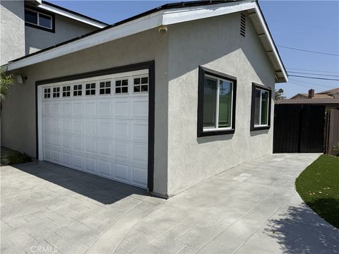 Photo of 14695 Candeda Place #2, Tustin, CA 92780 (MLS # OC26123610)