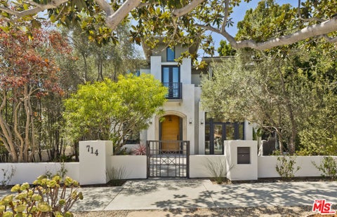 Photo of 714 Euclid Street, Santa Monica, CA 90402 (MLS # 26985507)