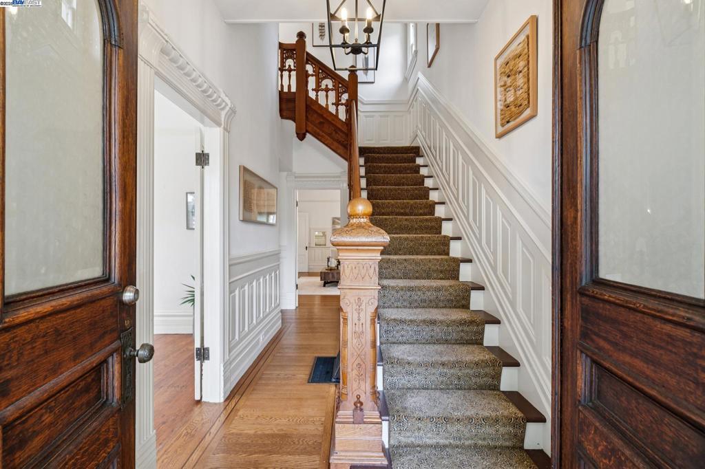 CENTRAL ALAMEDA - Residential