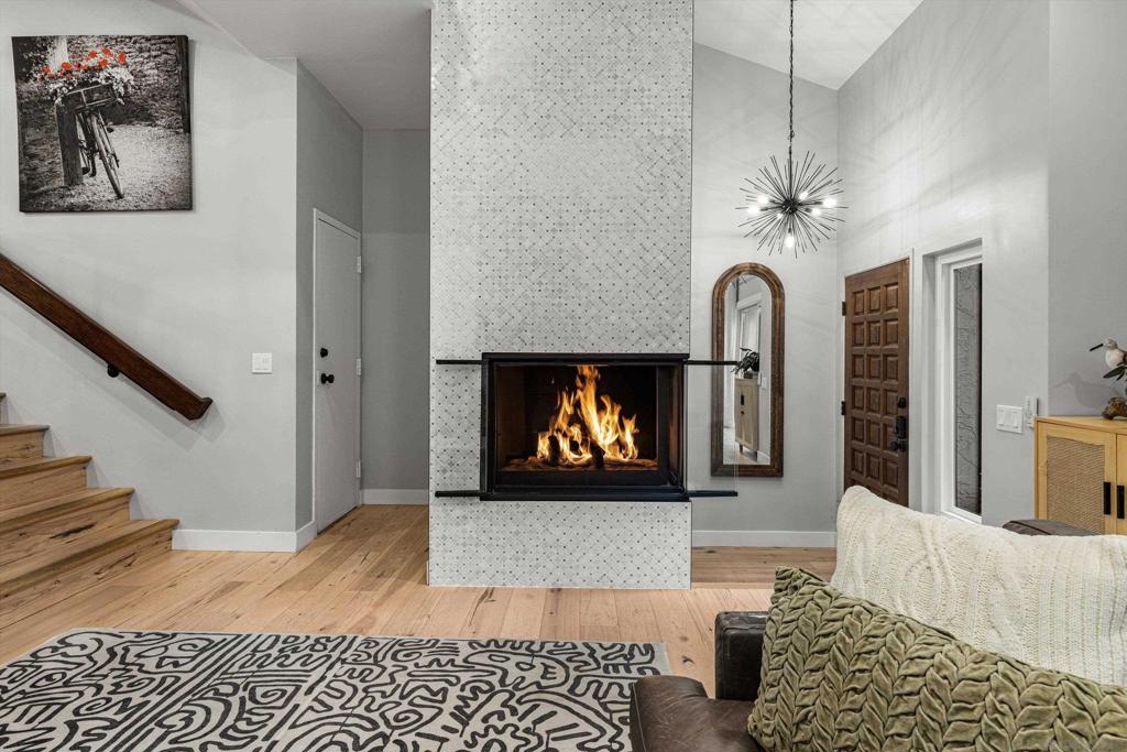 3320 Caminito Eastbluff 135