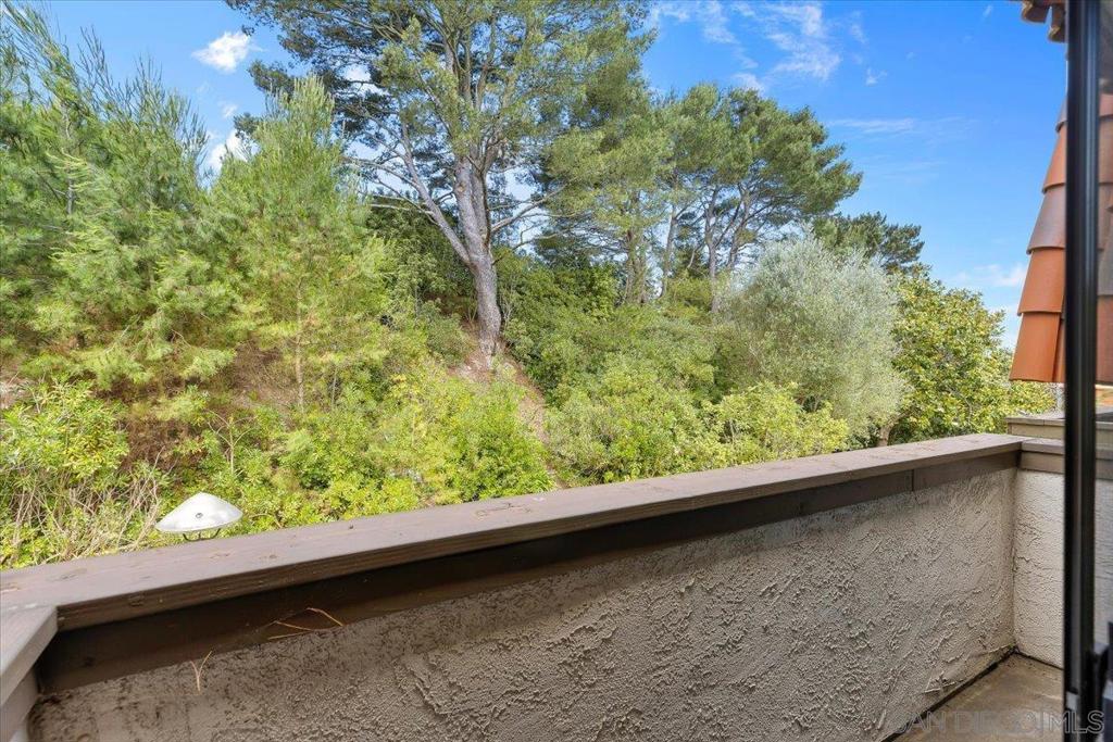 28125 Ridgecove Ct S