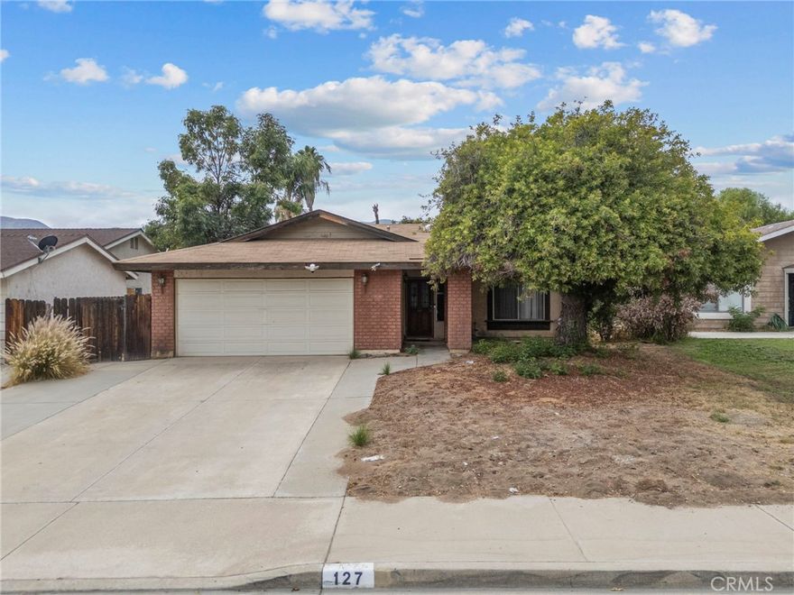 Beautiful Lake Elsinore pool home with low taxes and no HOA! This four bedroom two bath, 1485 sq ft home sits on a 7405 sq foot lot in an established neighborhood in the heart of Elsinore. Stepping inside you'll love this floor plan that features a large sitting room with fireplace, central kitchen with plenty of storage and counter space. This 4 bedroom and 2 bathroom home includes a large spacious master bedroom and 3 additional cozy rooms. Once you make you way to the backyard you will find a large in ground POOL and SPA, perfect for hot valley summer days and the best part; it is equipped with a safety fence around both pool and spa, perfect for children or pets. The home is centrally located to perfectly accommodate all needs from work commute to local shopping. In minutes you can be at the 15 Freeway, Ortega Highway, schools, parks, local shopping, restaurants or the Lake! This is a wonderful opportunity to own a home that is both affordable and close to everything!