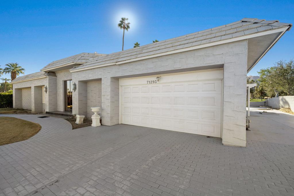 Thunderbird C.C. - Residential