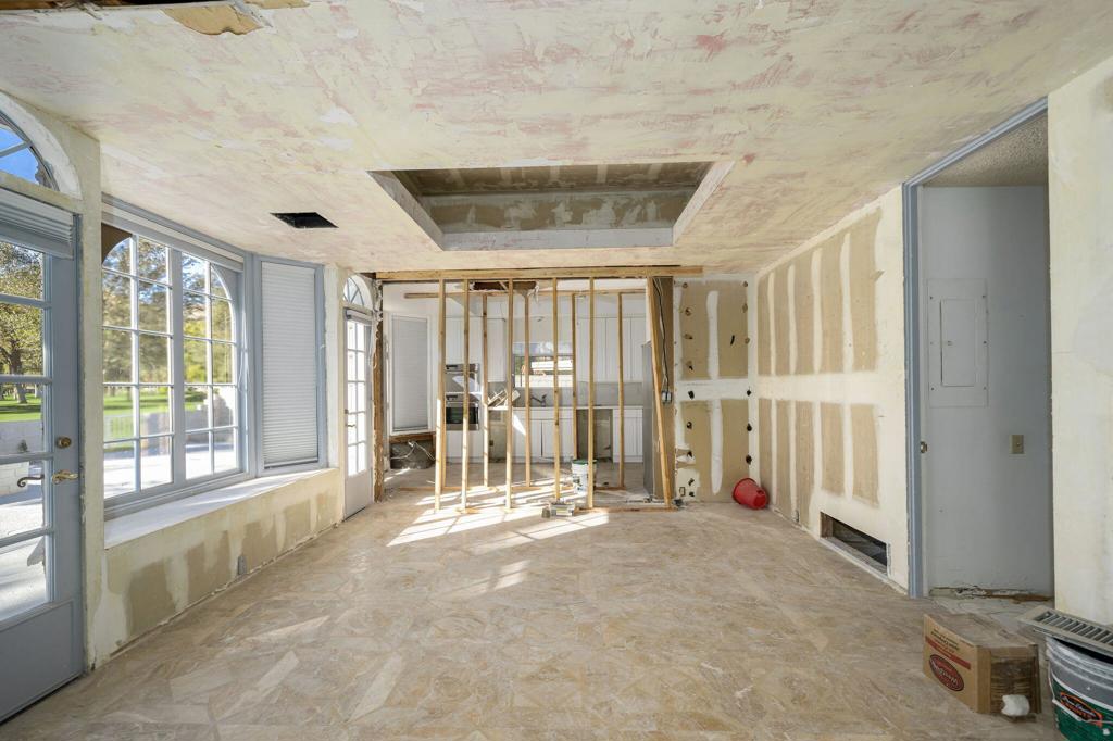 Thunderbird C.C. - Residential