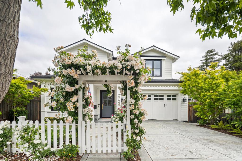 2724 Eaton Avenue