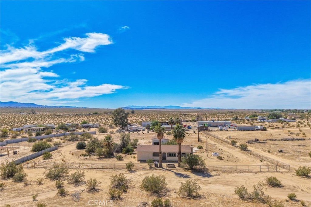4611 Oasis