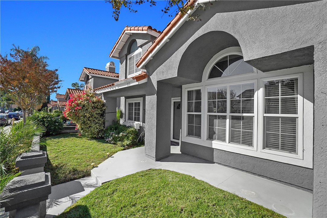 3727 Yuba River Drive