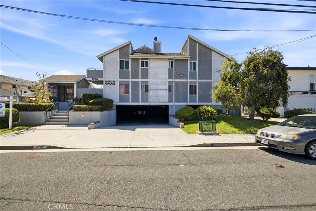 1530 W 145th 108