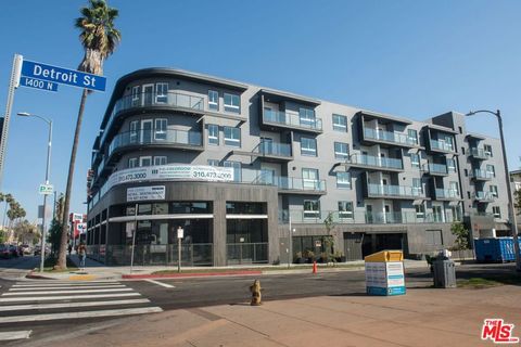 Photo of 1446 Detroit St #409, Los Angeles, CA 90046 (MLS # 25519333)