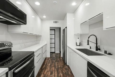 Photo of 14141 Dickens Street #111, Sherman Oaks, CA 91423 (MLS # NDP2601284)