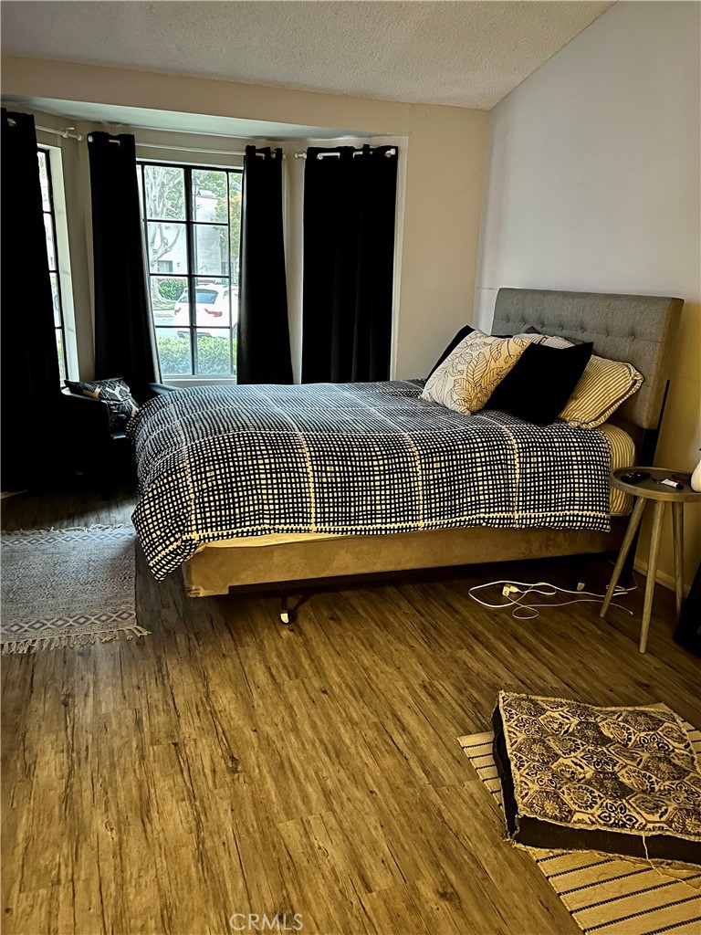Las Palomas 2 - Residential Lease