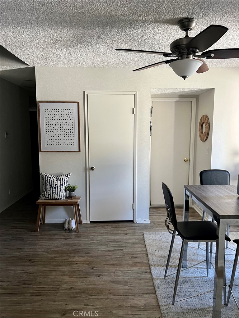 Las Palomas 2 - Residential Lease