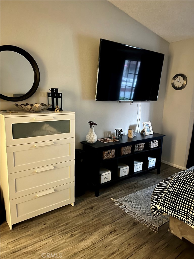 Las Palomas 2 - Residential Lease