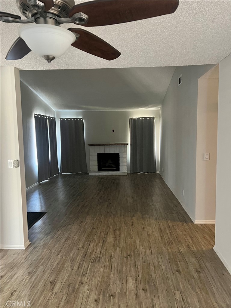 Las Palomas 2 - Residential Lease