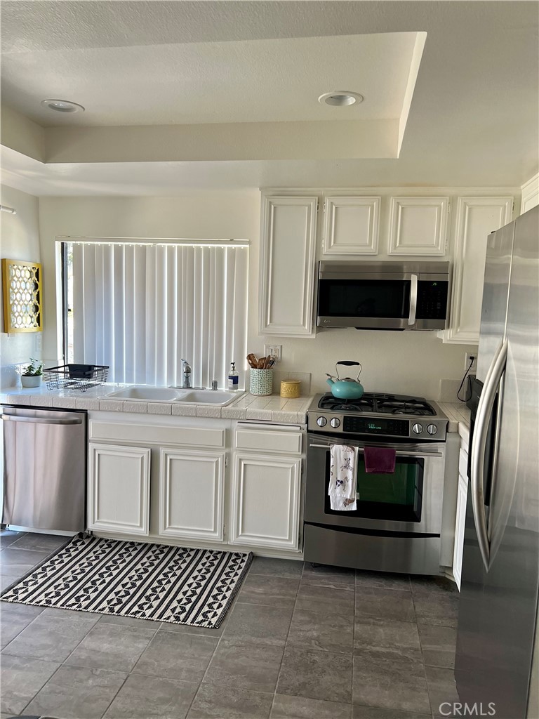 Las Palomas 2 - Residential Lease