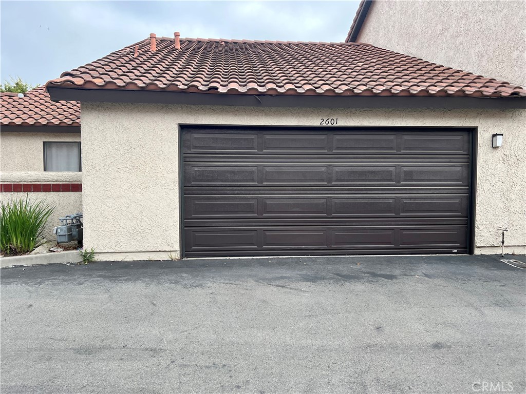 Las Palomas 2 - Residential Lease