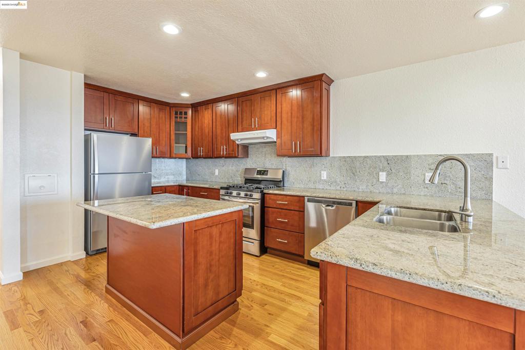 OUTER SUNSET - Residential