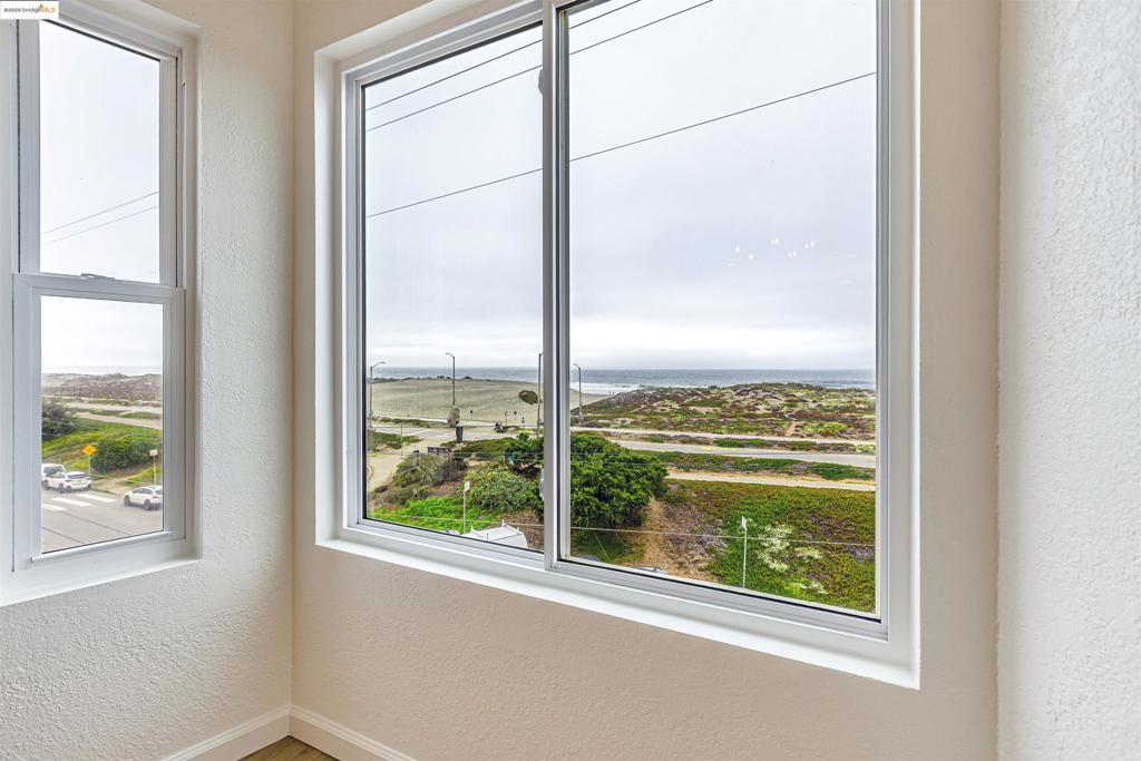 OUTER SUNSET - Residential