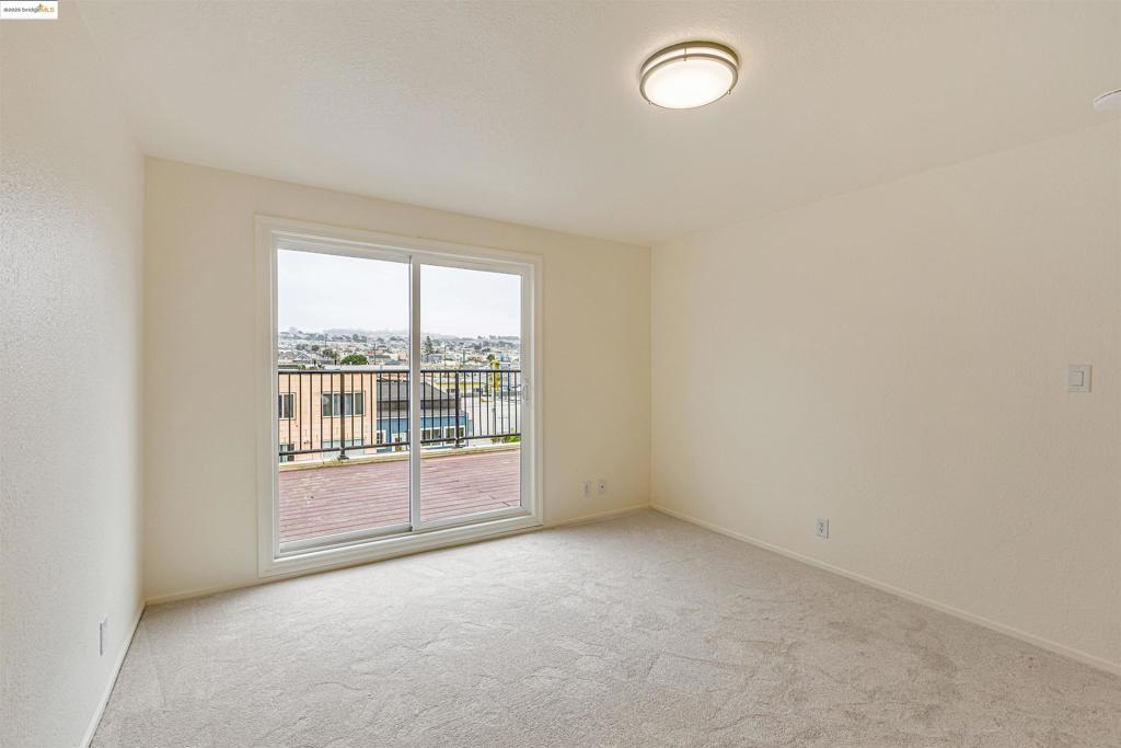 OUTER SUNSET - Residential