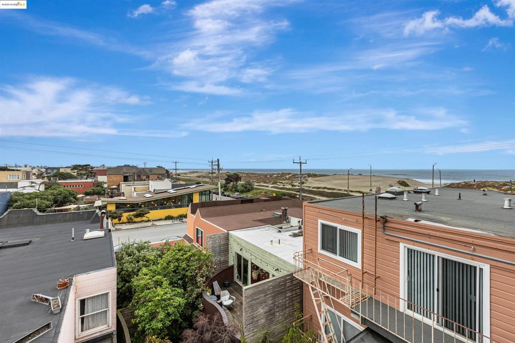OUTER SUNSET - Residential