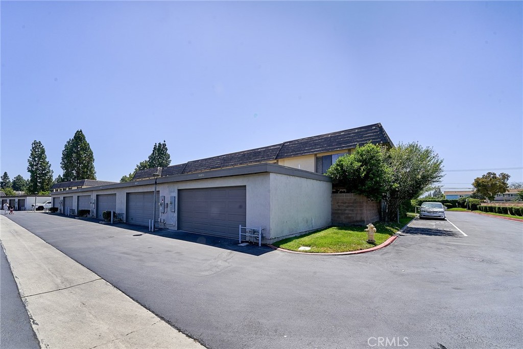 16011 Sugarpine Ln
