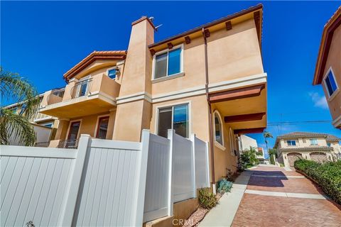 Tiny photo for 1902 Marshallfield Lane #A, Redondo Beach, CA 90278 (MLS # SB25233713)