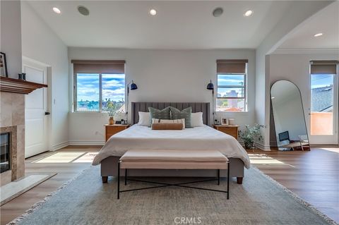 Tiny photo for 1902 Marshallfield Lane #A, Redondo Beach, CA 90278 (MLS # SB25233713)